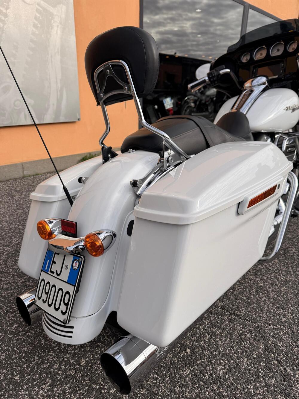 Harley-Davidson 107 Street Glide Special (2017 - 19) - FLHXS (8)