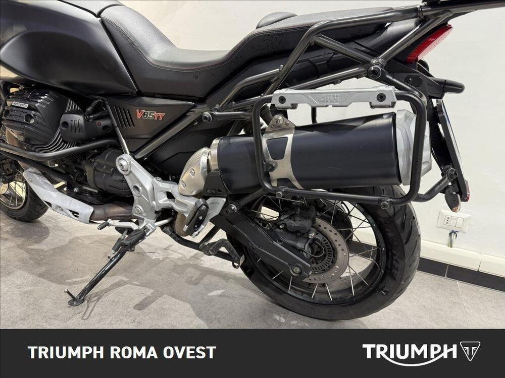 Moto Guzzi V85 TT (2021 - 23) (17)