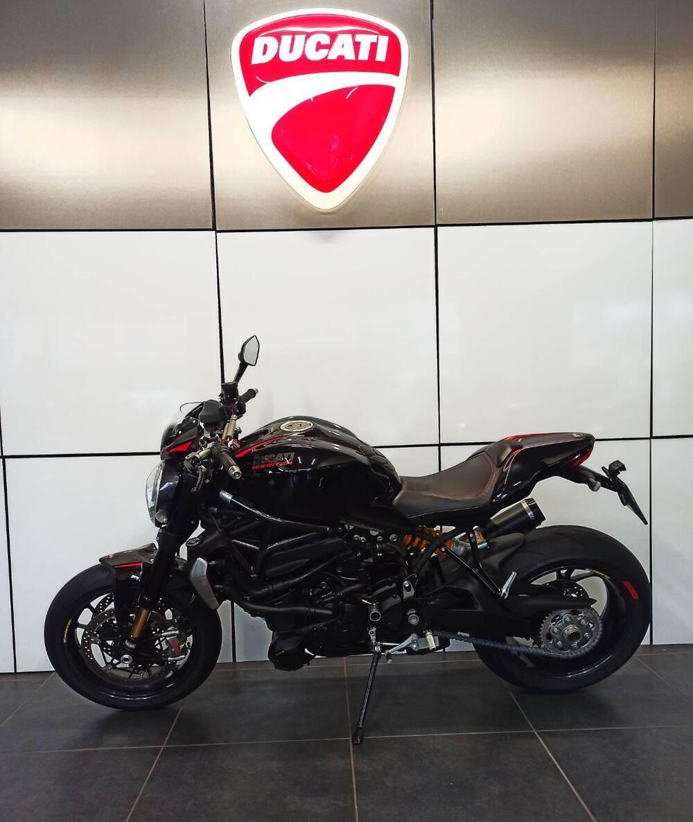 Ducati Monster 1200 R (2016 - 19) (5)