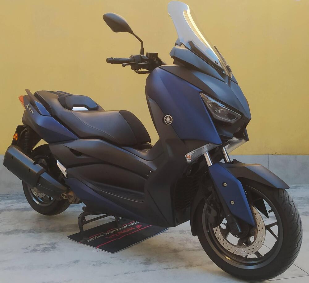Yamaha X-Max 300 Tech Max (2021 - 24) (2)