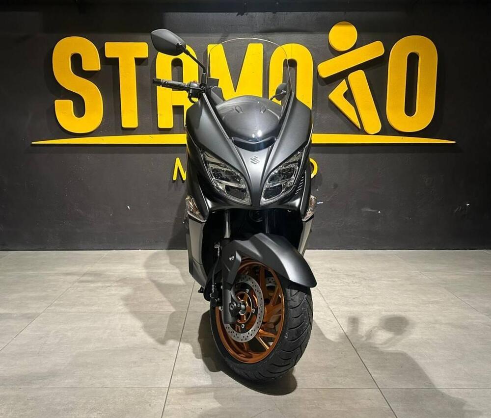 Suzuki Burgman 400 (2025 - 26) (3)