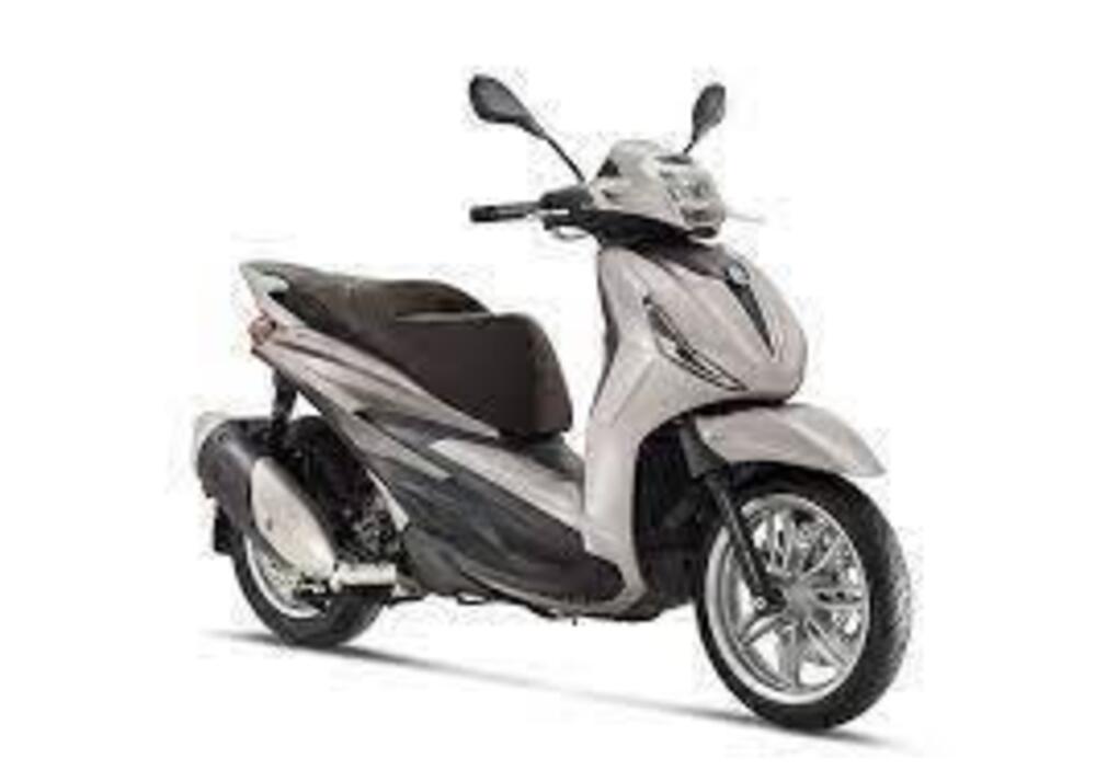 Piaggio Beverly 400 (2025 - 26)