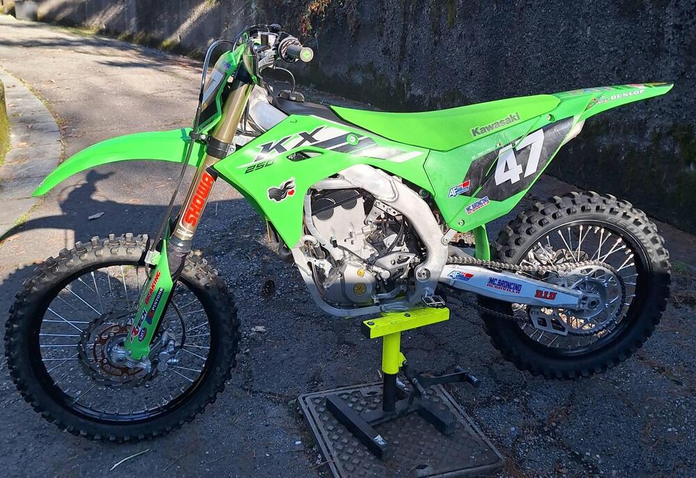 Kawasaki KX 250 (2025) (2)