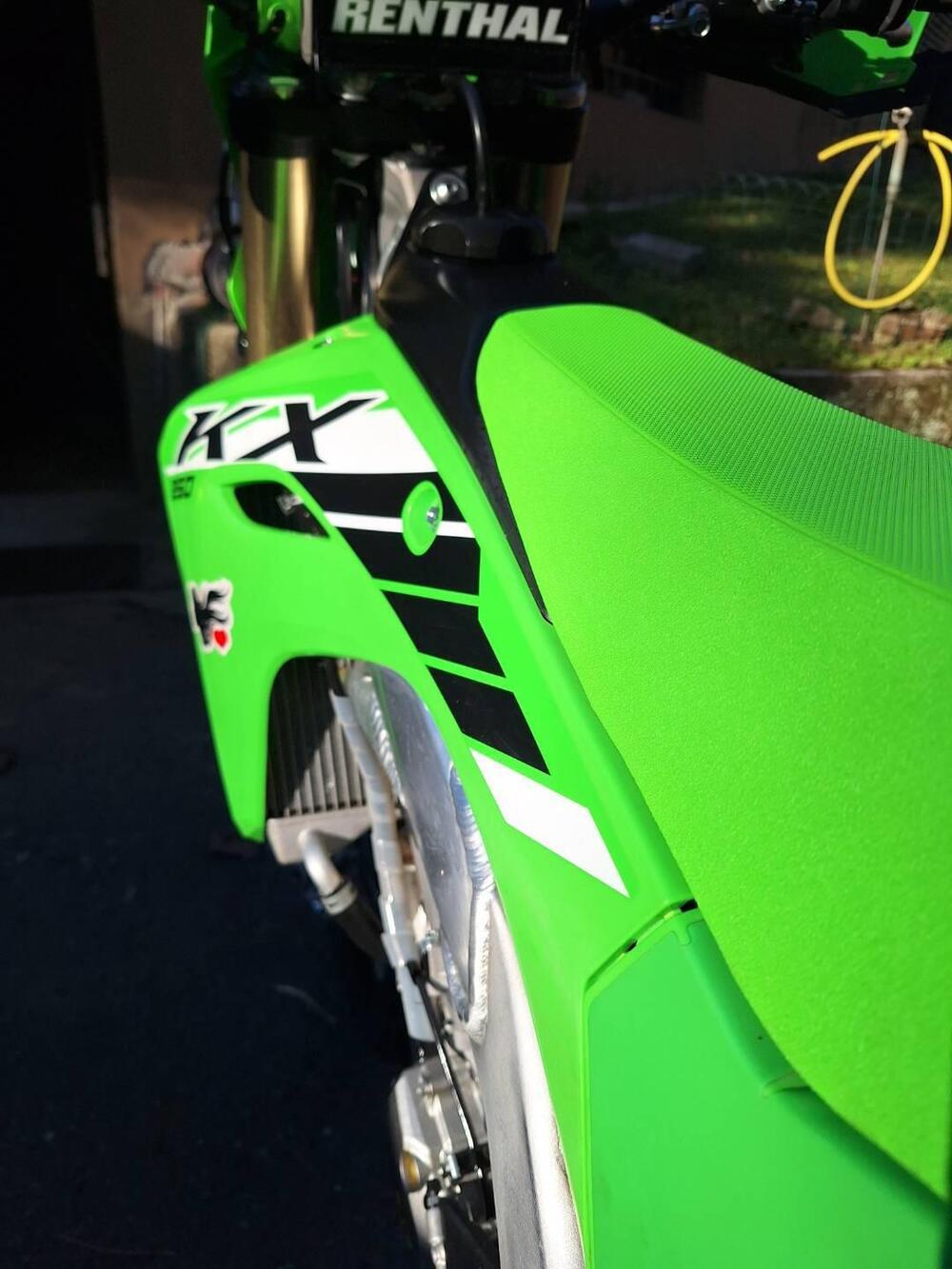 Kawasaki KX 250 (2025) (5)