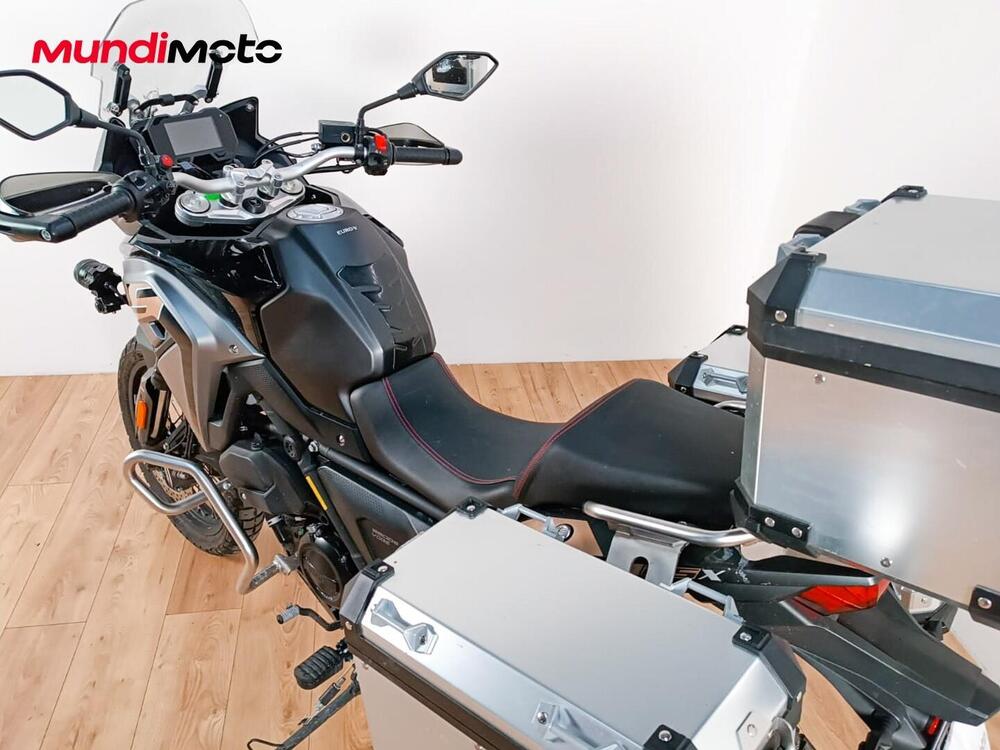 Voge Valico 650DSX (2021 - 24) (10)