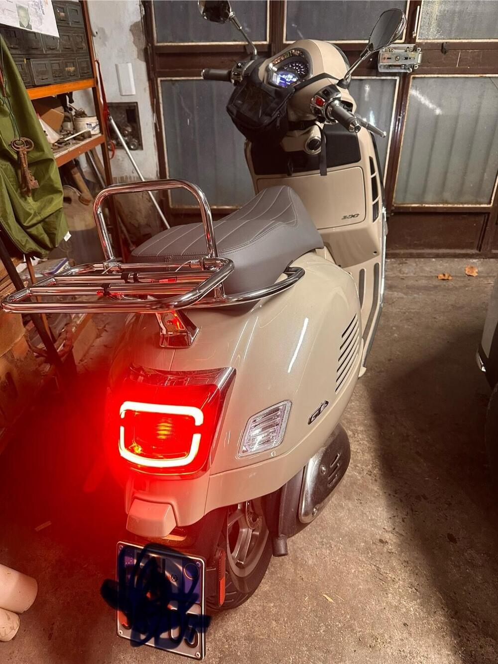 Vespa GTS 300 (2023 - 24) (4)