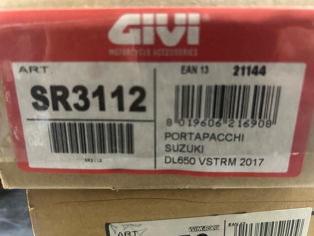 Portapacchi per suzuki Vstrom 2017 Givi (2)