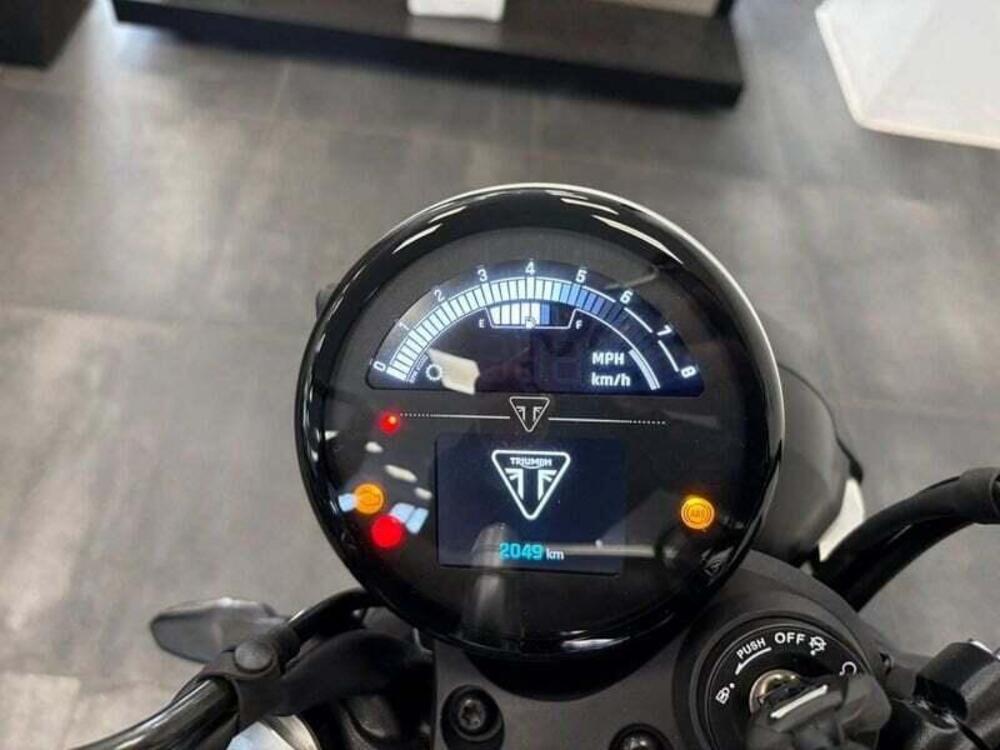 Triumph Speed Twin 900 (2025 - 26) (4)