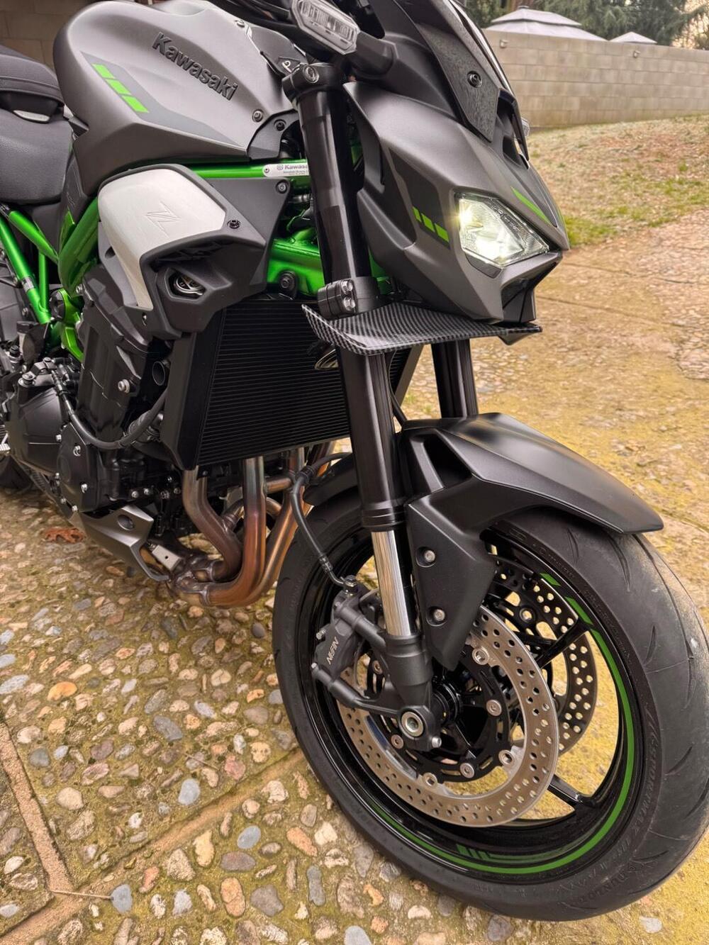 Kawasaki Z 900 (2025 - 26) (10)