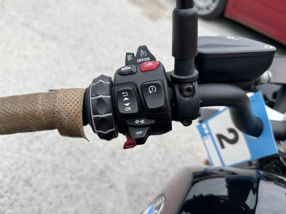 Bmw R 12 (2024 - 26) (6)