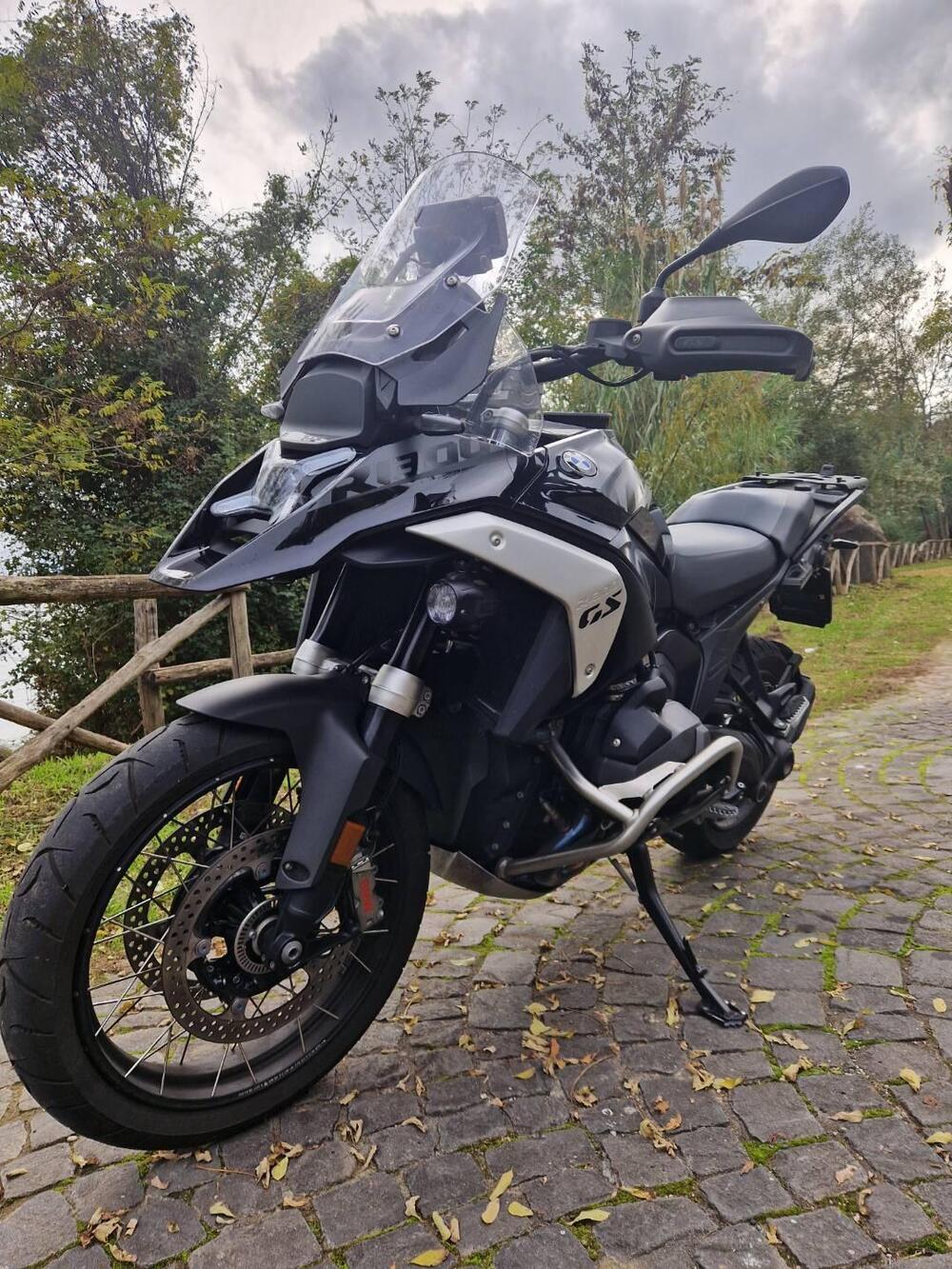 Bmw R 1300 GS Triple Black (2023 - 26) (2)