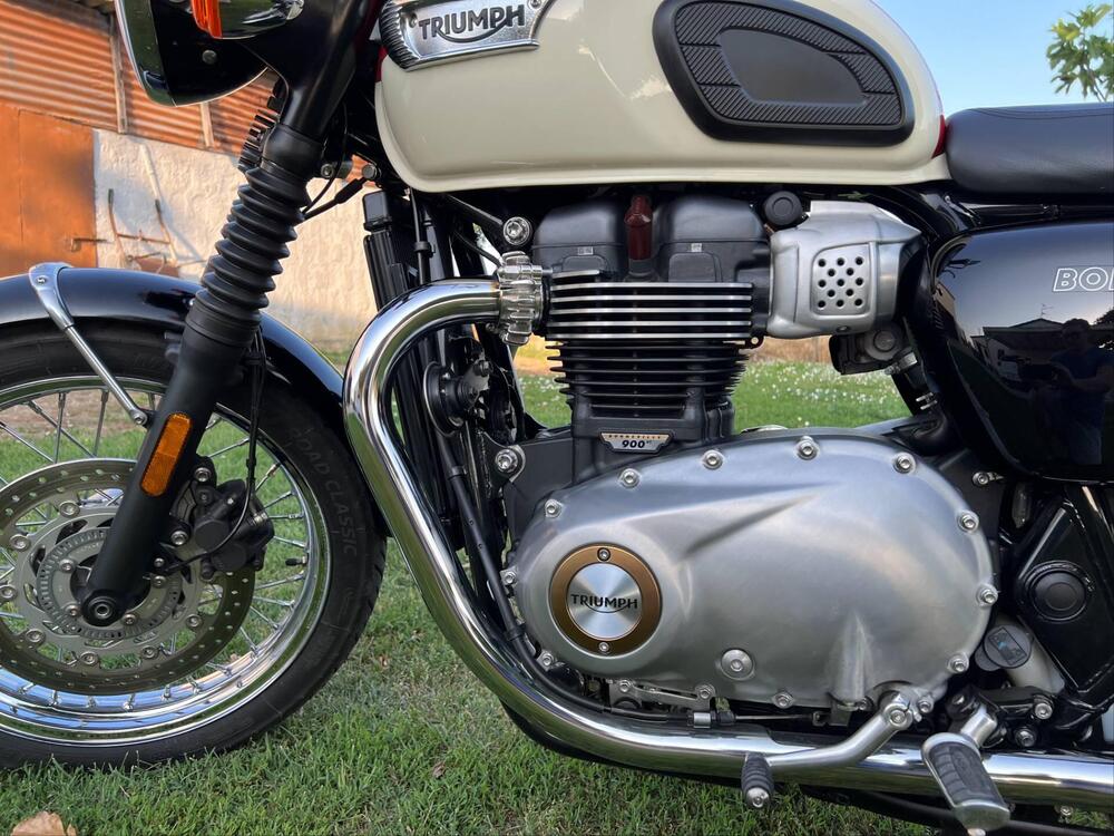 Triumph Bonneville T100 (2017 - 20) (5)