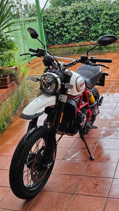 Ducati Scrambler 800 Desert Sled (2017 - 20) usata