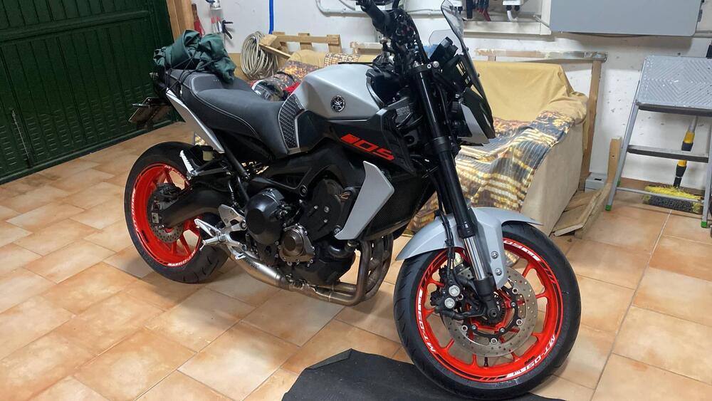 Yamaha MT-09 (2017 - 20) (16)