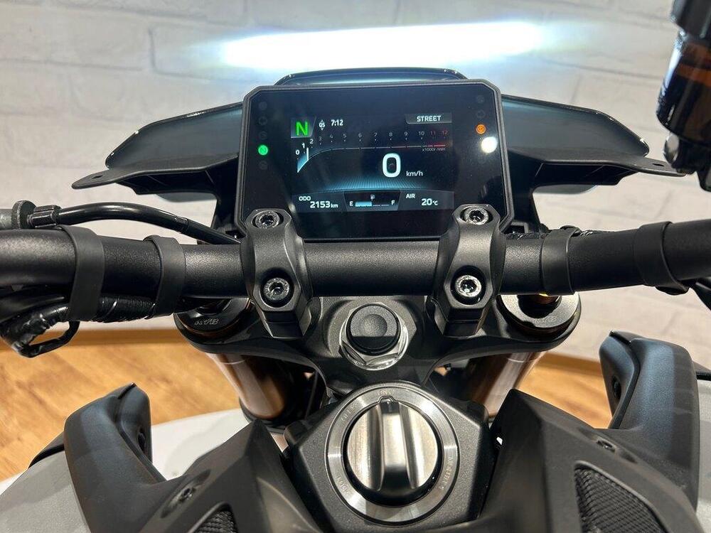 Yamaha MT-09 SP (2024 - 26) (15)