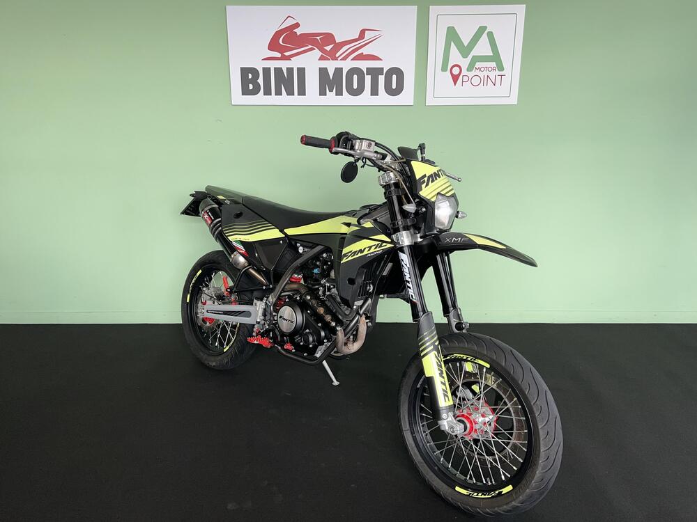 Fantic Motor XMF 125 Motard Performance 4T (2023 - 24) (2)