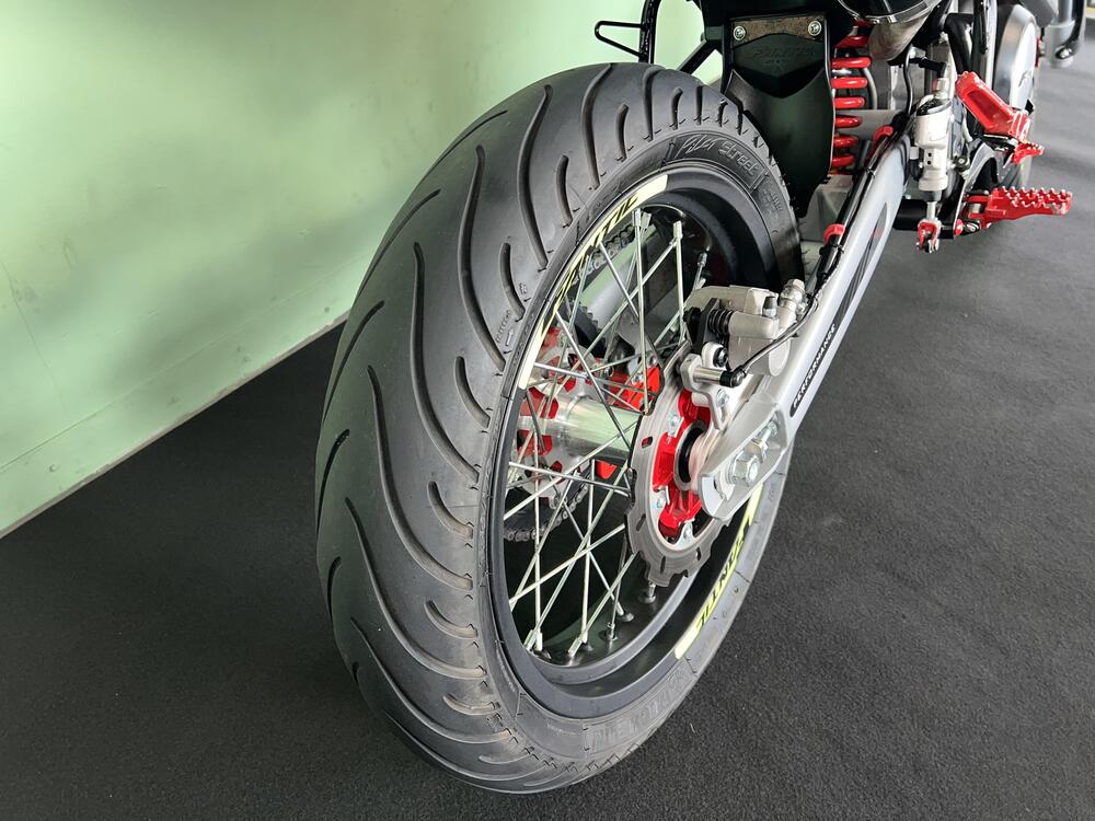 Fantic Motor XMF 125 Motard Performance 4T (2023 - 24) (17)