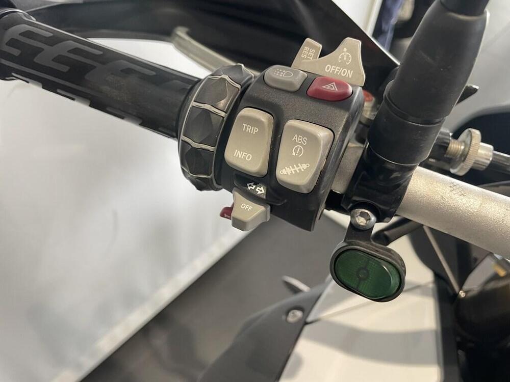 Bmw S 1000 XR (2015 - 16) (9)