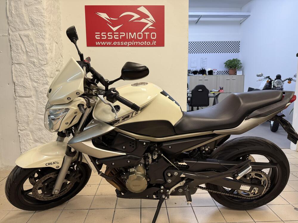 Yamaha XJ6 (2008 - 15) (2)