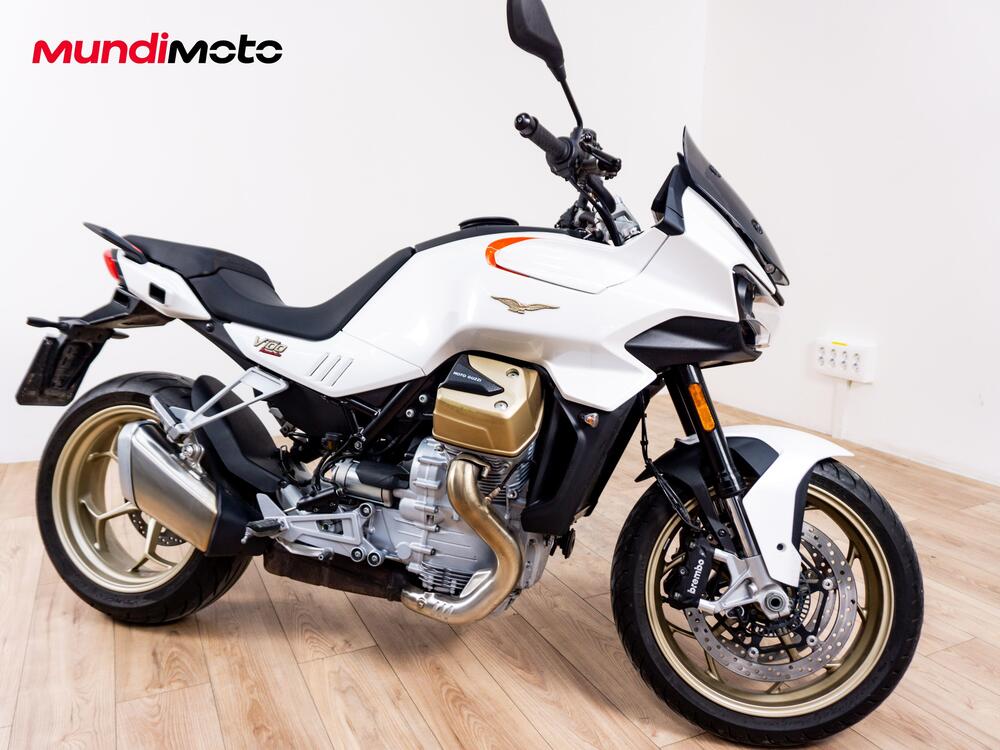 Moto Guzzi V100 Mandello (2022 - 24) (2)