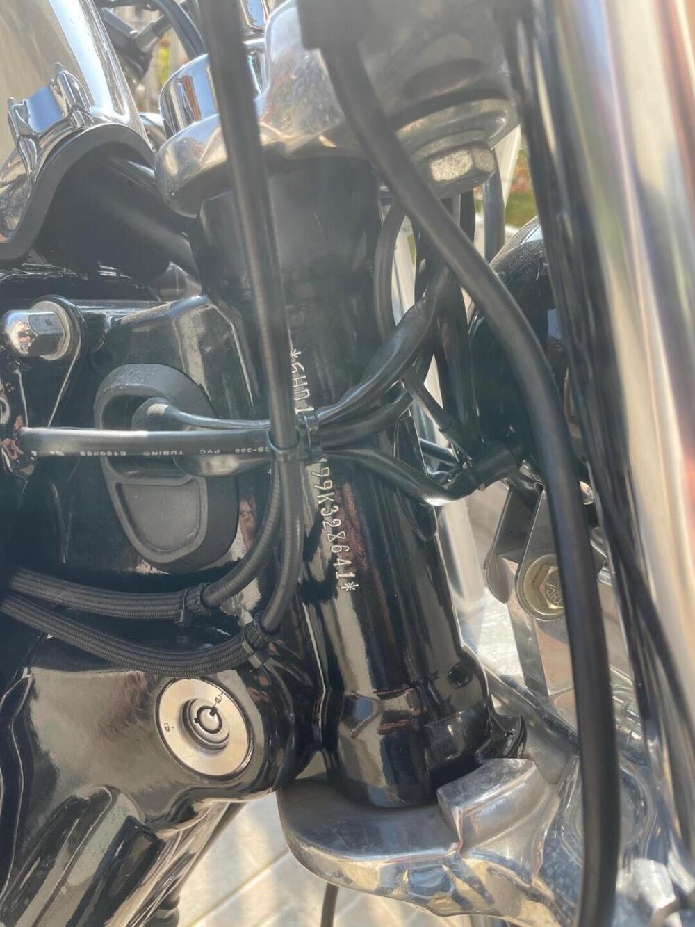 Harley-Davidson 1584 Super Glide Custom (2008 - 13) - FXDC (6)