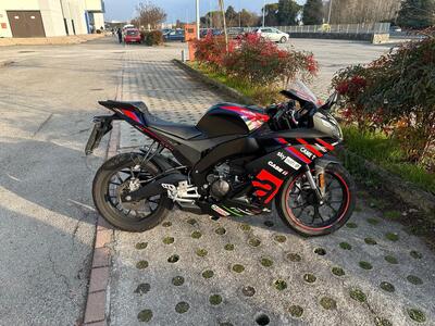 Aprilia RS 125 GP Replica (2021 - 24) usata