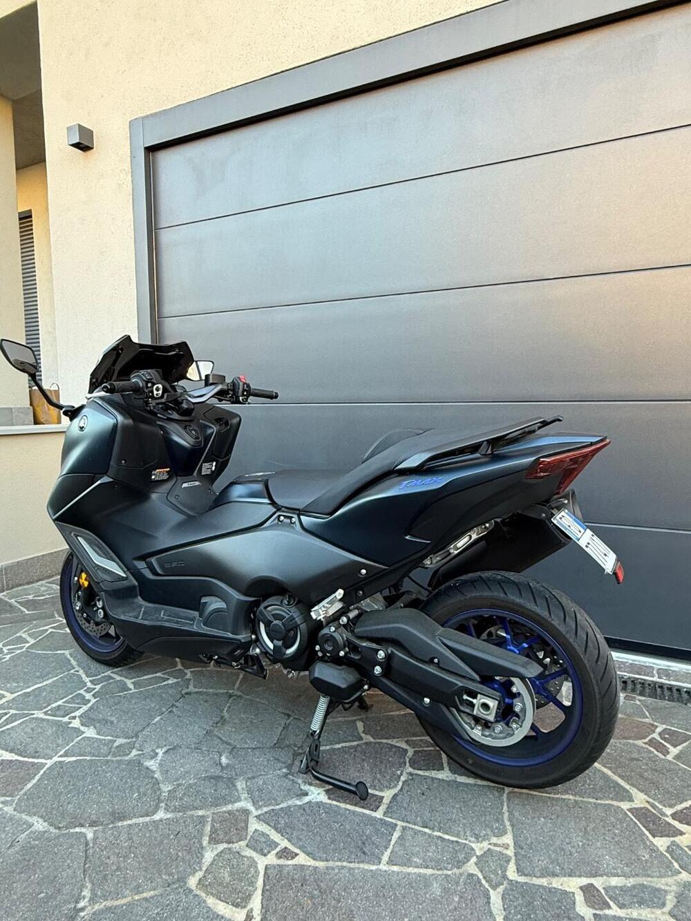 Yamaha T-Max 560 (2022 - 24) (2)