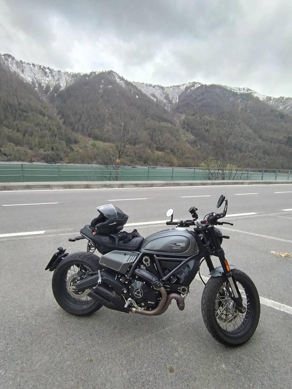 Ducati Scrambler 800 Night Shift (2021 - 22) (2)