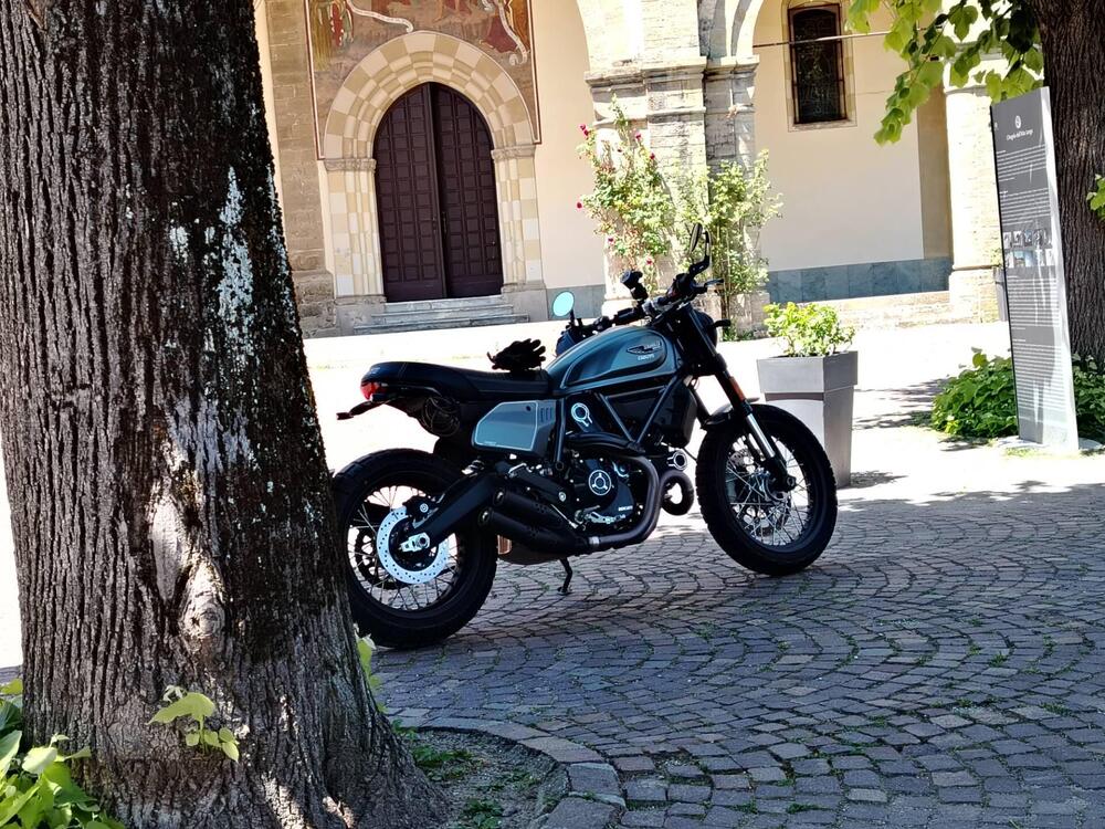 Ducati Scrambler 800 Night Shift (2021 - 22)