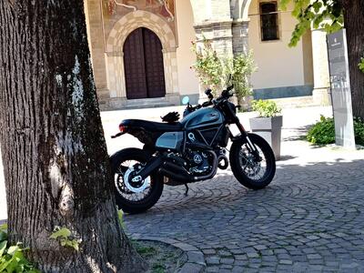 Ducati Scrambler 800 Night Shift (2021 - 22) usata