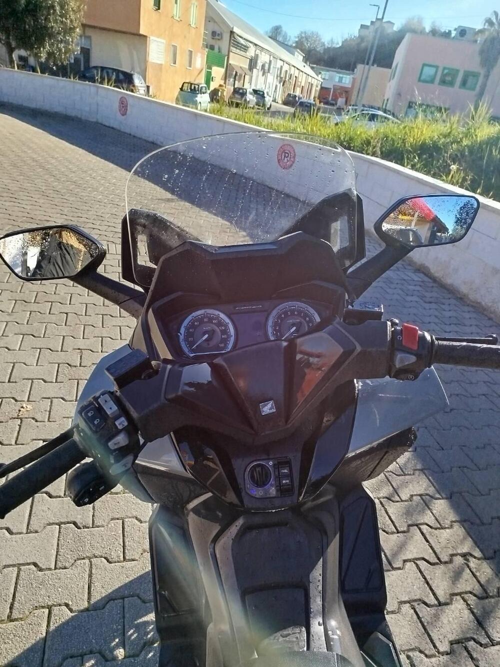 Honda Forza 350 (2022 - 24) (4)