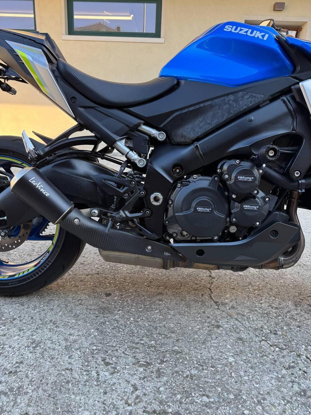 Suzuki GSX-S1000 (2021 - 25) (6)