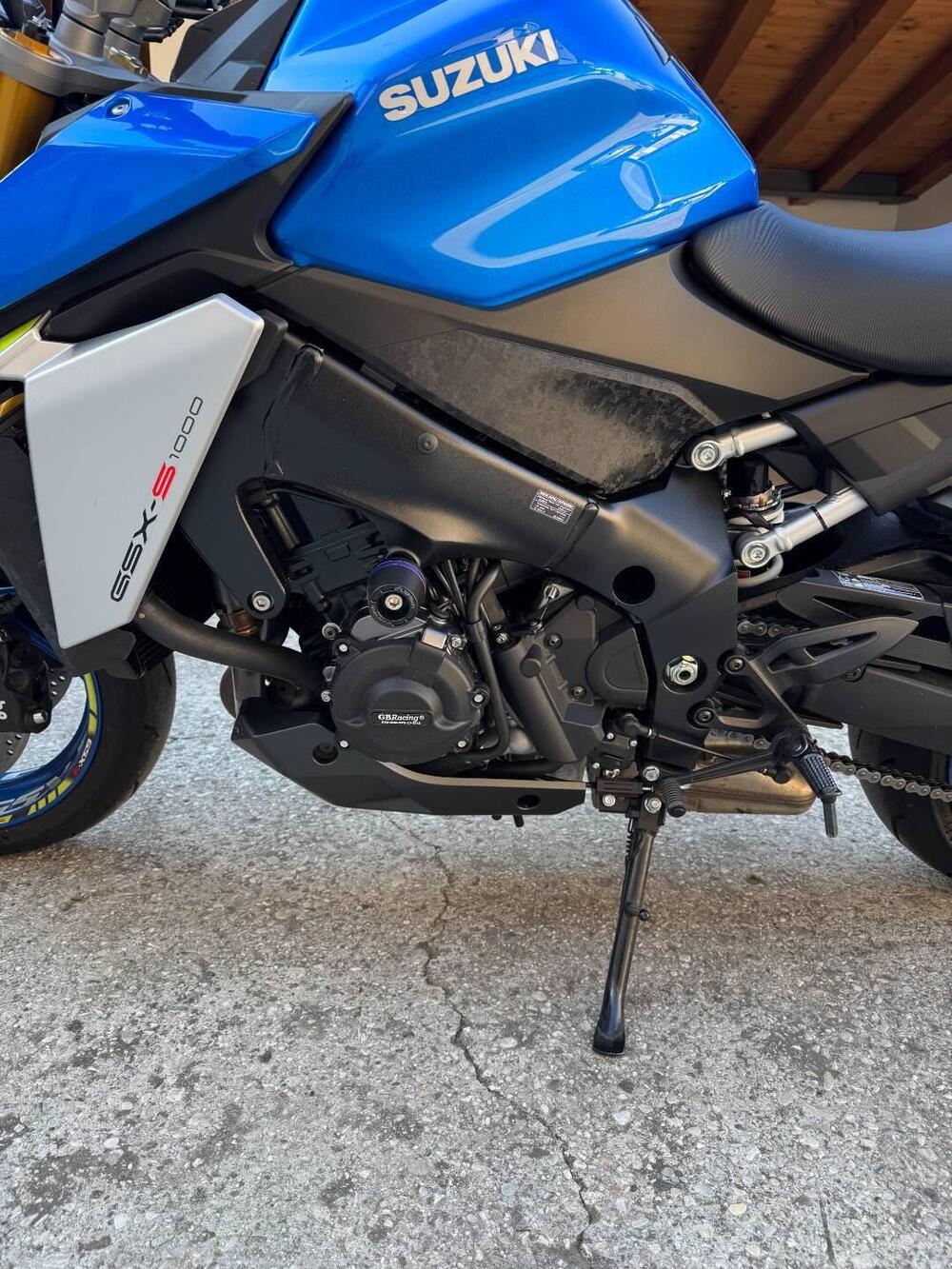 Suzuki GSX-S1000 (2021 - 25) (7)