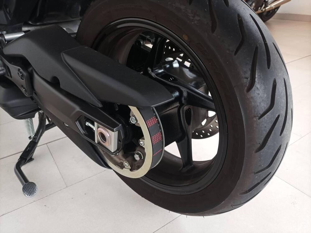 Yamaha T-Max 530 SX (2017 - 19) (9)