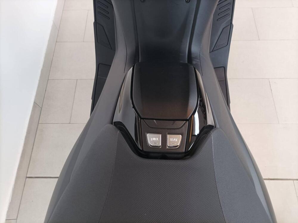 Yamaha T-Max 530 SX (2017 - 19) (12)