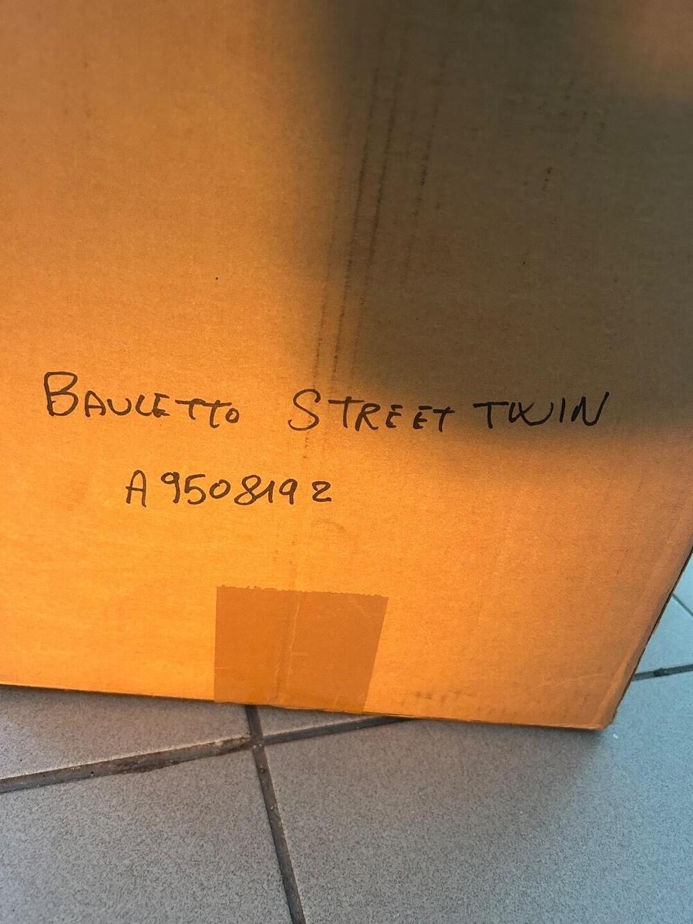 Bauletto Triumph per Street Twin