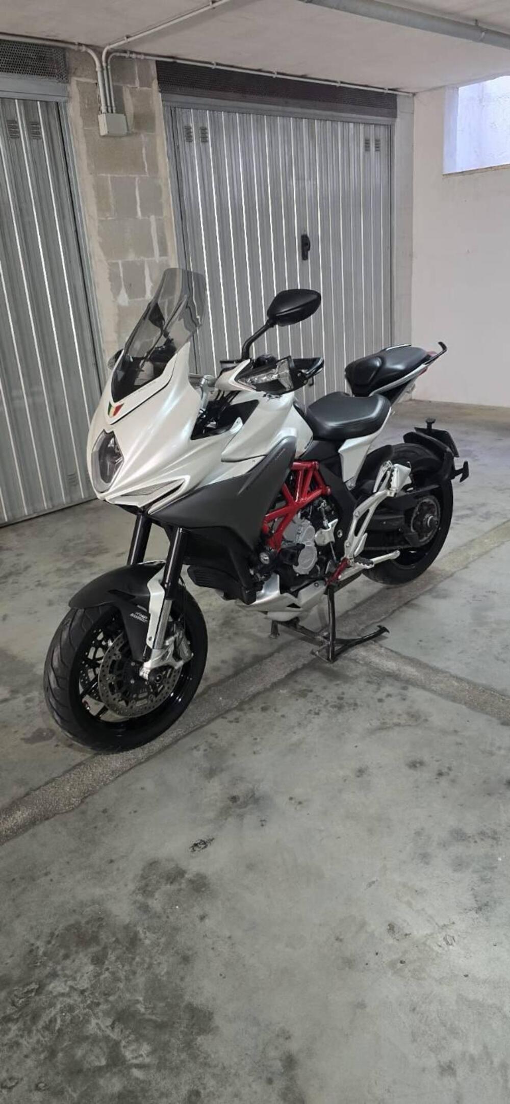 MV Agusta Turismo Veloce 800 Lusso (2014 - 16) (12)