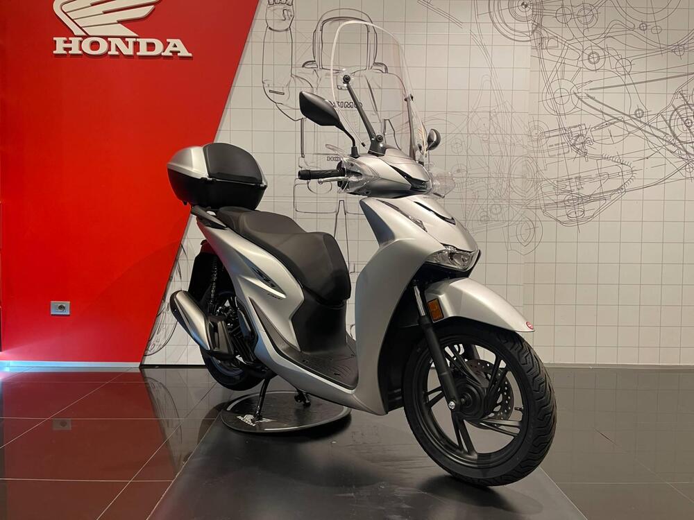 Honda SH 150 (2026) (2)