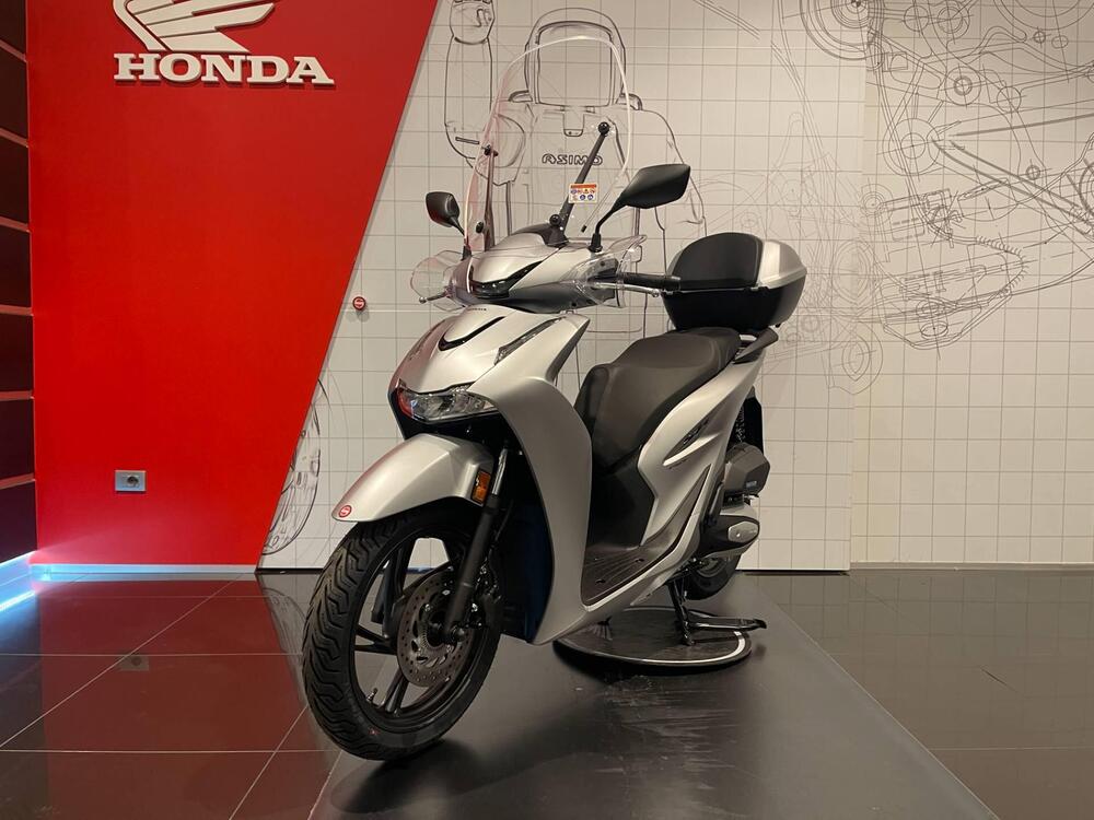 Honda SH 150 (2026) (4)