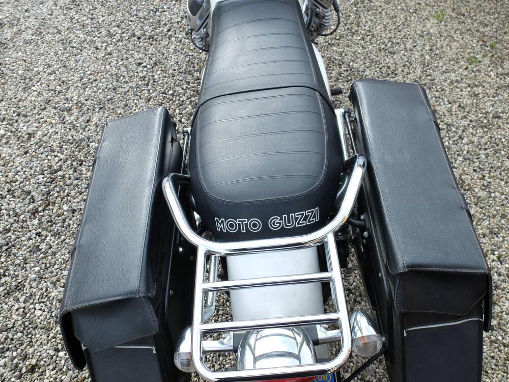 Valigie laterali originali Moto Guzzi x V7 Classi (3)
