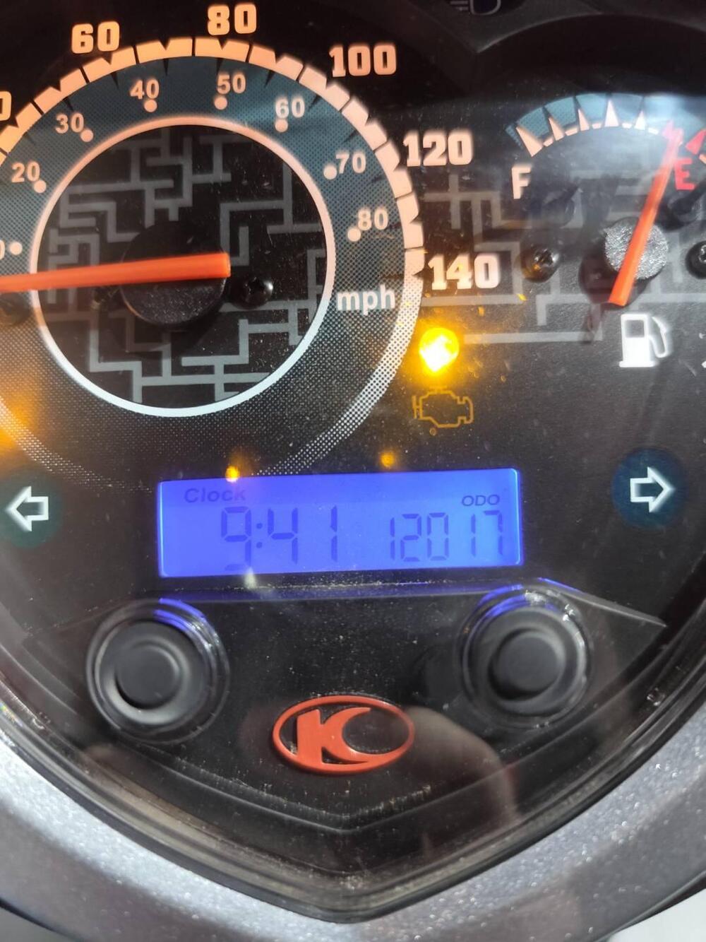 Kymco Agility 200i R16 + (2021 - 25) (8)