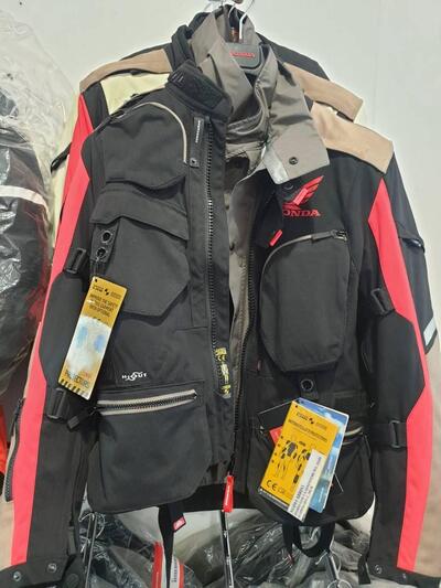 Giaccha invernale con fodera interna removibile. S Alpinestars