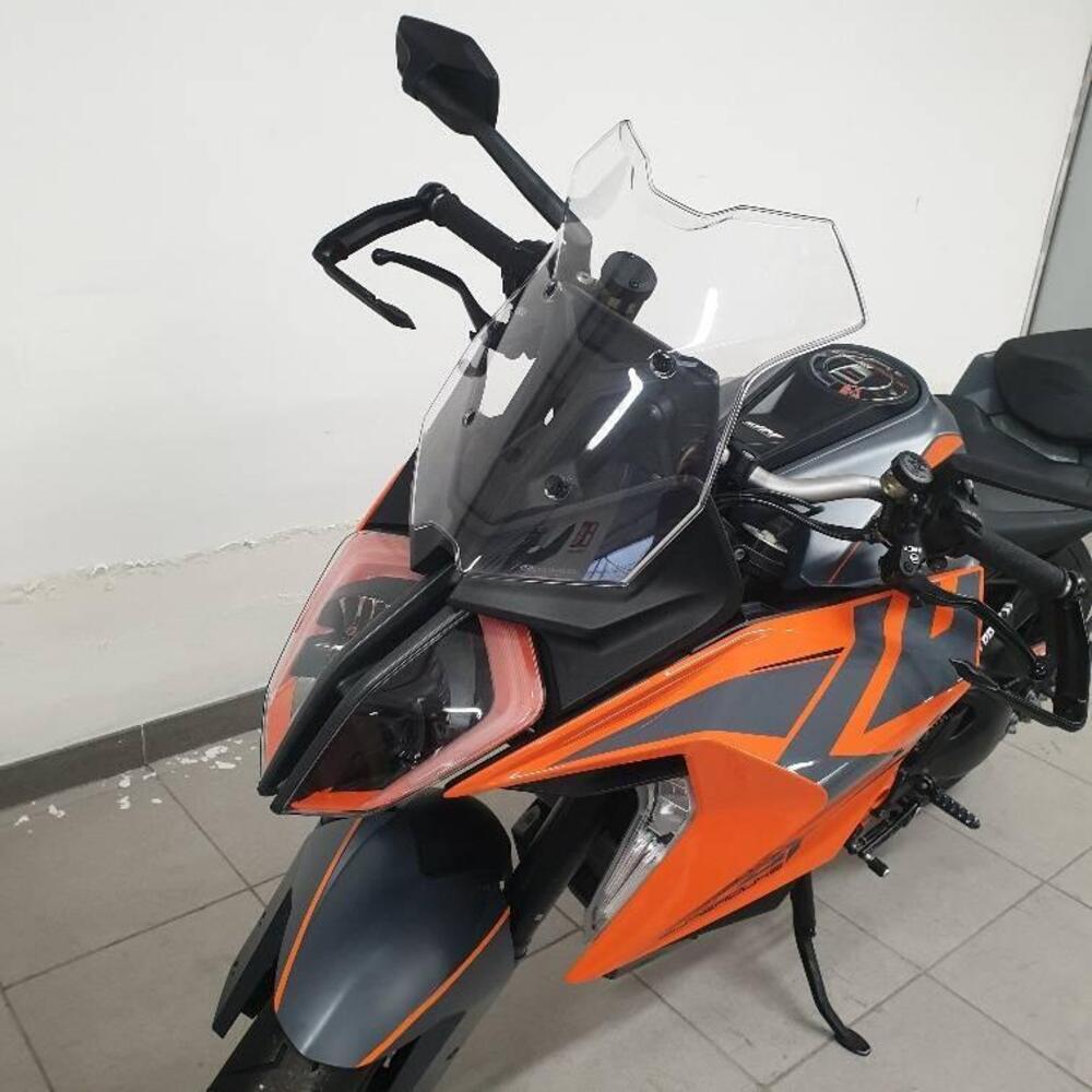 KTM 1290 Super Duke GT (2022 - 25) (3)