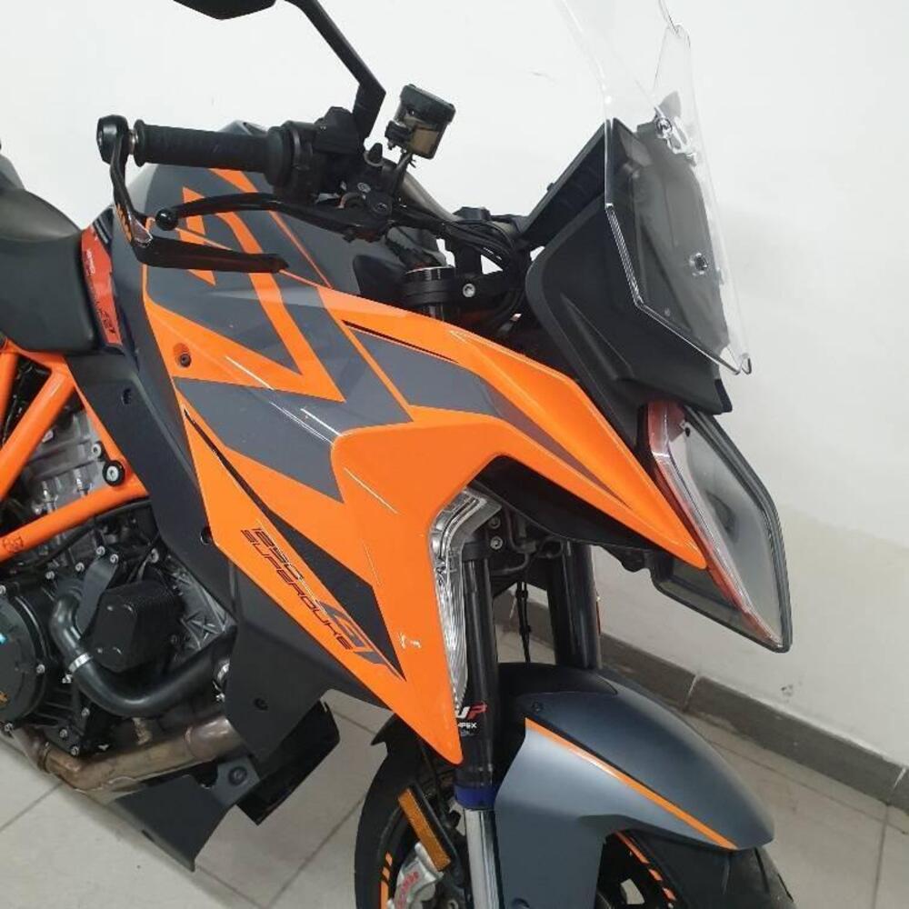 KTM 1290 Super Duke GT (2022 - 25) (6)