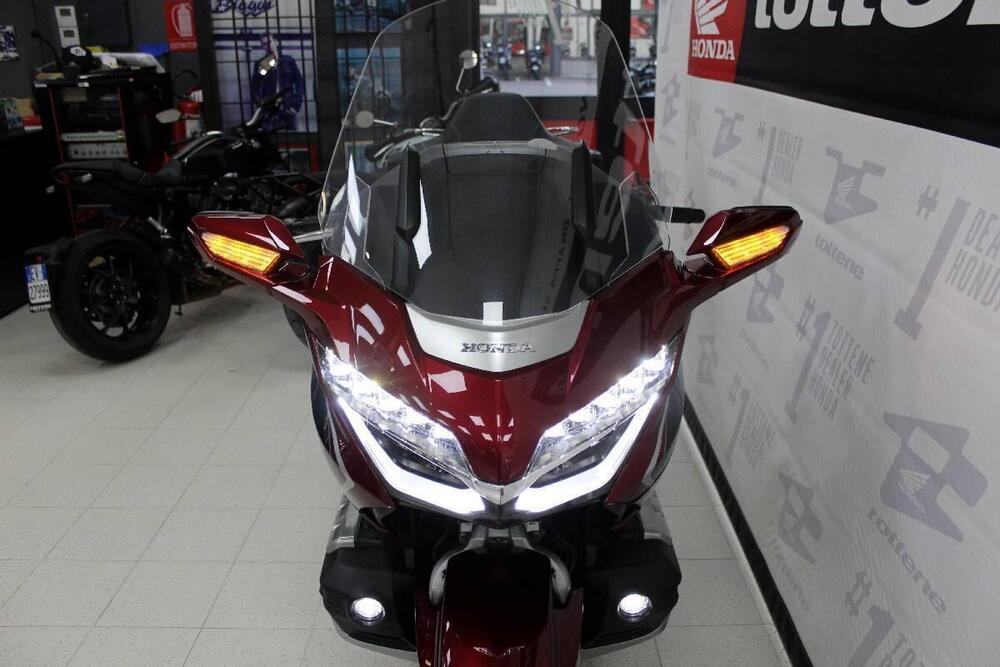 Honda GL 1800 Gold Wing DCT Tour (2020) (4)