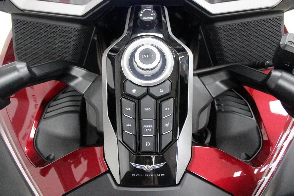 Honda GL 1800 Gold Wing DCT Tour (2020) (6)