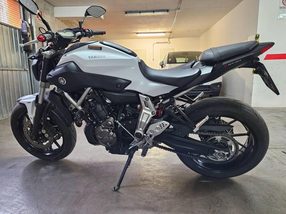 Yamaha MT-07 (2014 - 16) (2)