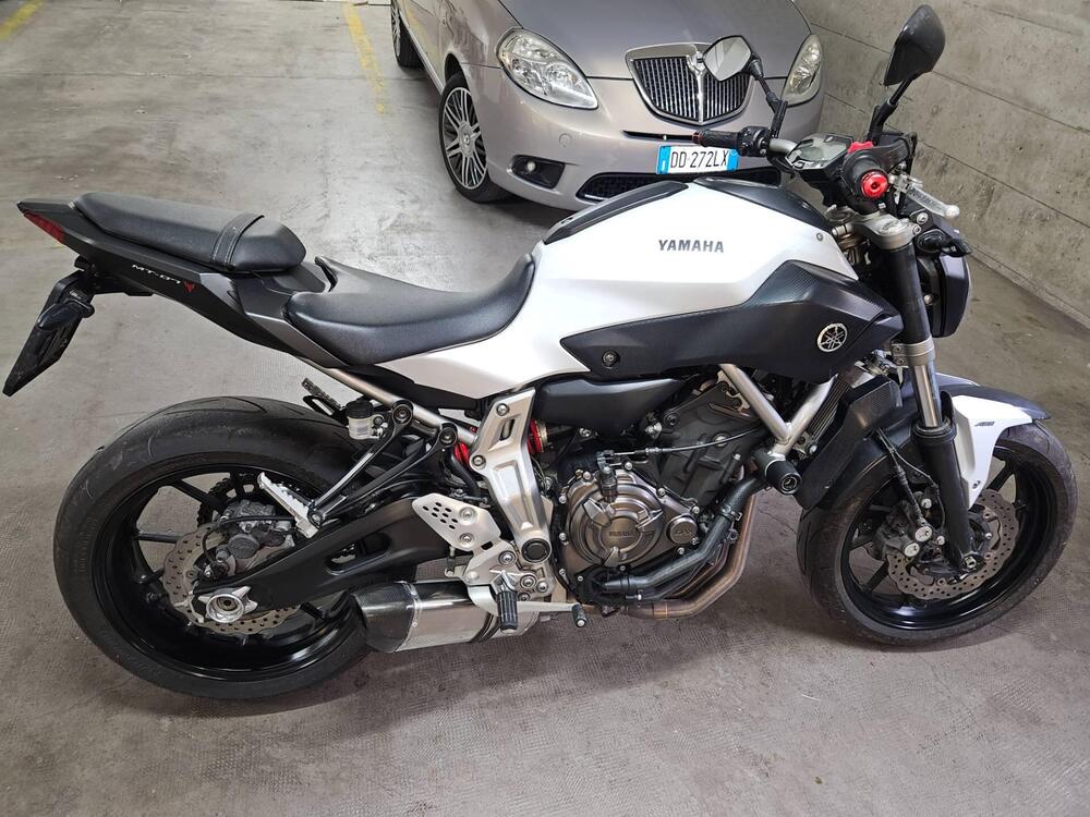 Yamaha MT-07 (2014 - 16) (3)