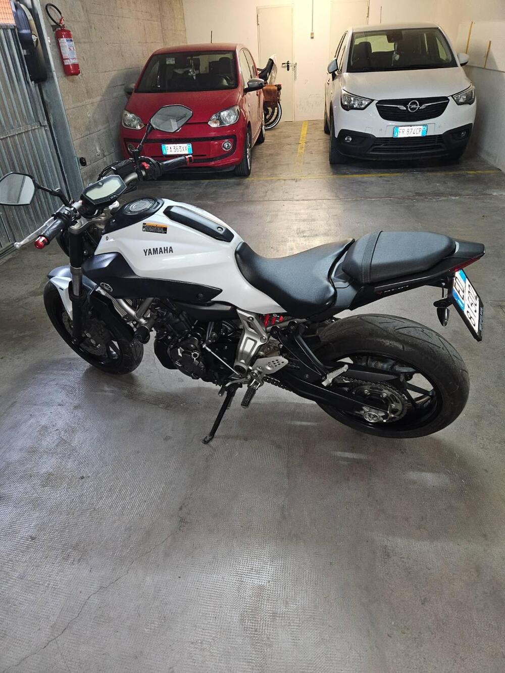 Yamaha MT-07 (2014 - 16) (4)