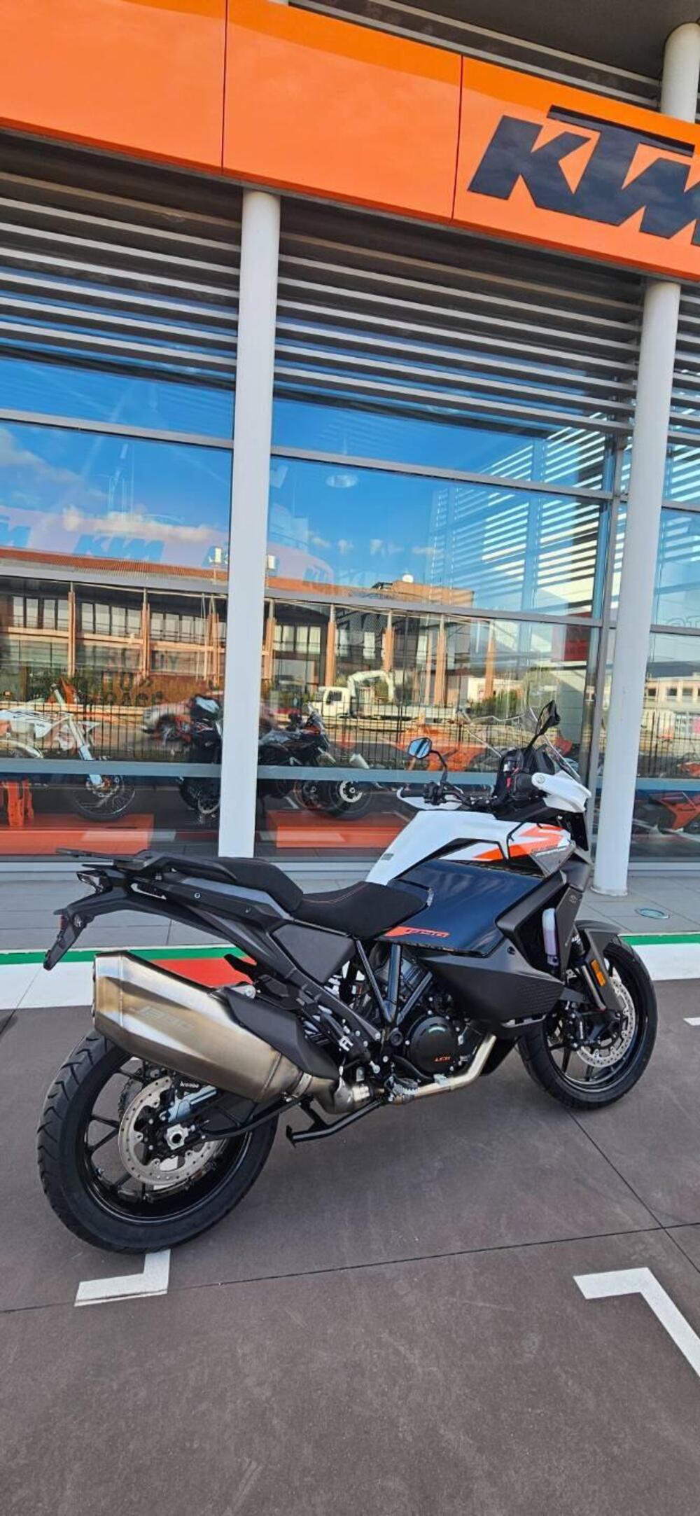 KTM 1390 Super Adventure S EVO (2026) (4)